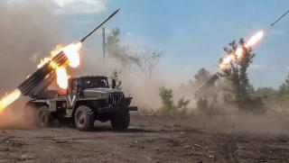 Ситуацията в Донбас продължава да ескалираУкраинските въоръжени формирования заплашват да