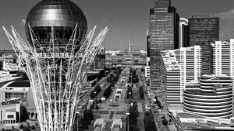 Столицата на Казахстан отново ще се казва Астана, Нурсултан просъществува