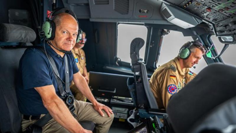 Защо му е на германския канцлер армия, която е способна