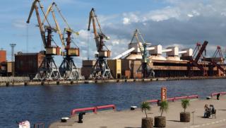 Многовекторният Казахстан увеличава износа вноса през балтийските страниВ началото на август