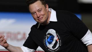 Главният изпълнителен директор на SpaceX и Tesla американският милиардер Илон