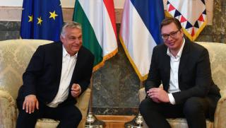 Сръбският и унгарският лидер Александър Вучич и Виктор Орбан намериха