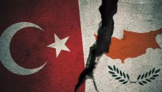На фона на изострените гръцко турски отношения разделеният Кипър изглежда