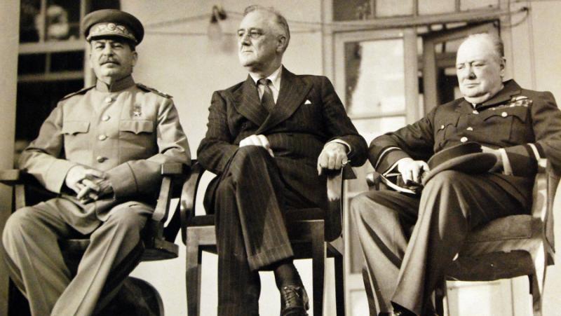 Британските дипломати в годината на смъртта на  великия Сталин