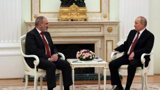 Владимир Путин и премиерът на Армения Никол Пашинян се срещнаха