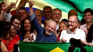 77 годишният Лула да Силва спечели президентските избори в Бразилия той
