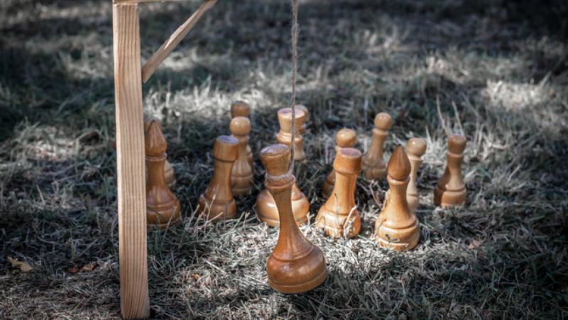 Няма нищо чудно в това, че големци и олигарси се