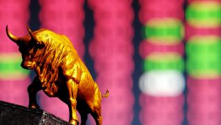 Китайските акции се повишиха в петък след като инвеститорите приветстваха