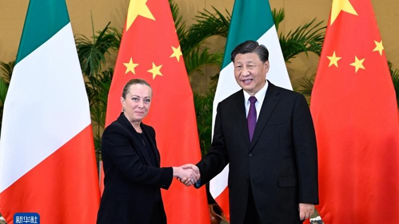 Вчера китайският председател Си Дзинпин се срещна с италианския министър-председател