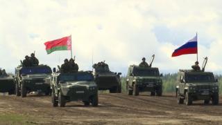 За групировката на руските войски в Беларус се пише отдавна