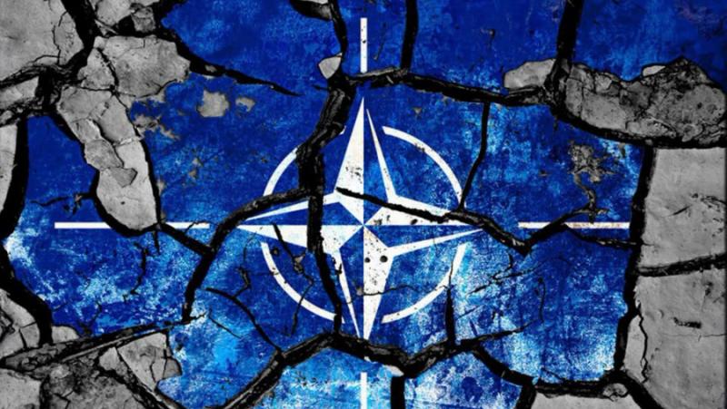 НАТО, разцепване