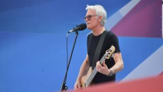 Музиката заема различно място в живота на различните хора И