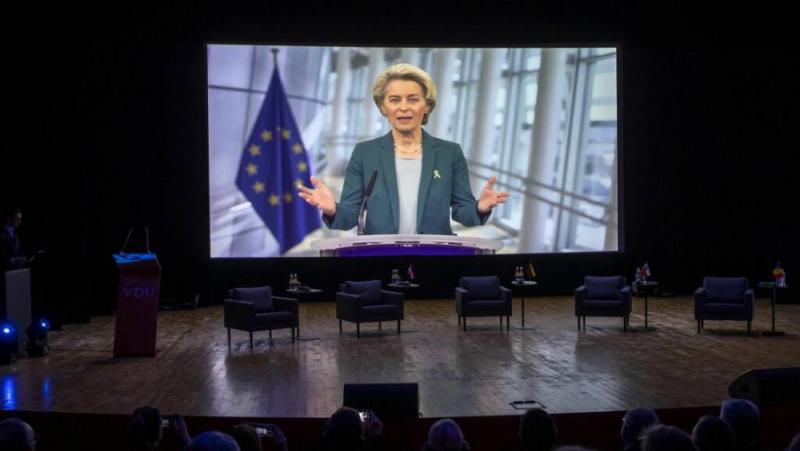 Вече трети месец председателят на Европейската комисия Урсула фон дер