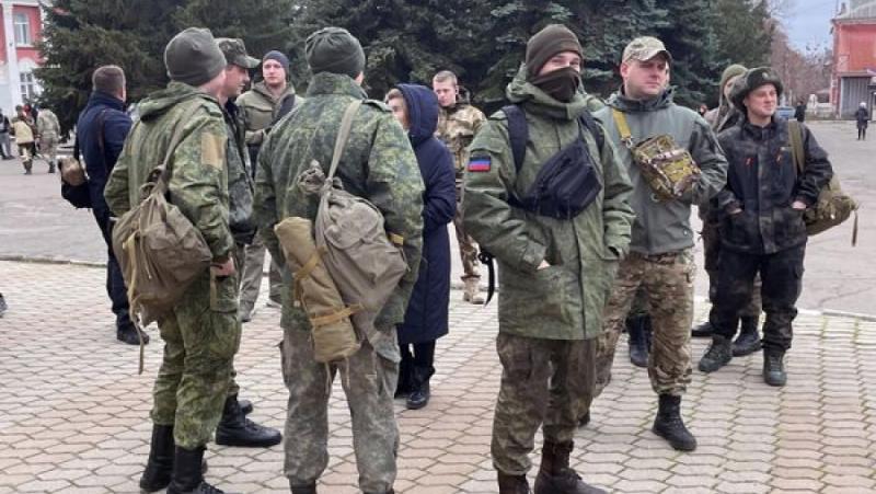 В ДНР приключва демобилизацията на студентите. Те бяха привикани в