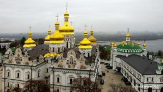 Украинските власти решиха да забранят религиозни организации свързани с Русия