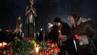 Украинските власти празнуват дипломатическа победа Германия призна Голодомора от 30