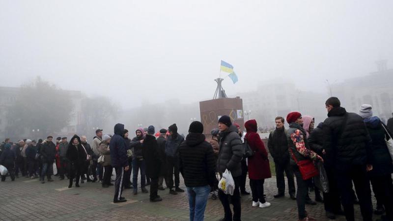 В Херсон продават хляб от хуманитарни пакети на ООН с