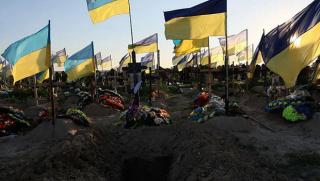 Броят на загиналите на украинските войници расте Гробищата са препълнени
