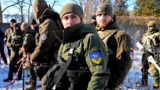 Стотици неонацистки бандити се стекоха в Донбас от целия просветен