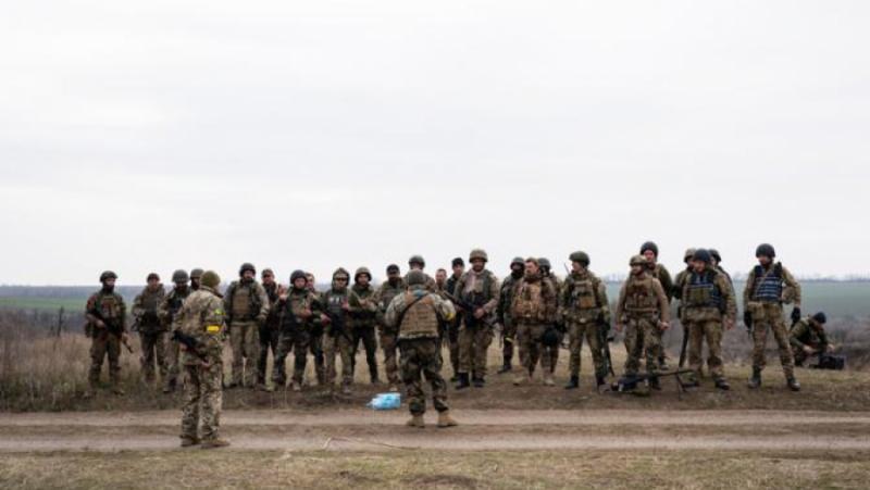 Великобритания е пряк участник във военните действия в Украйна. Има