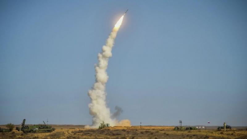 Вчера вечерта ракети летяха към Украйна и волно или неволно