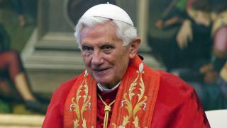 Погребението на наскоро починалия почетен папа Бенедикт XVI Йозеф Ратцингер