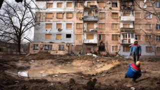 Херсон който сега е под контрола на Киев преживява хуманитарна