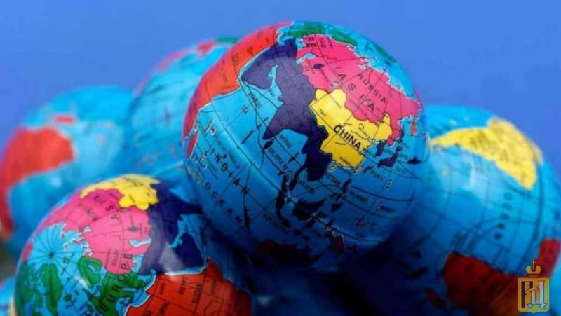 Една приказка е популярна в либералните събирания. Твърди се, че