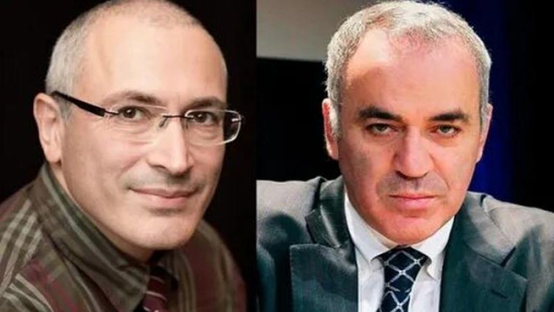 В статията Не се страхувайте да сложите край на Путин“