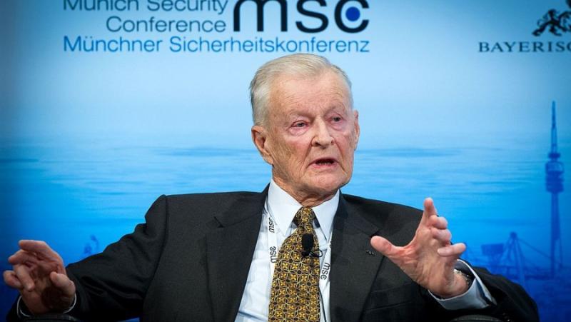 Американците последователно реализират идеята на своите стратези да превърнат Украйна