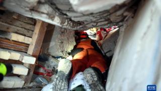 Китайският спасителен екип в Турция е извадил вчера от руините