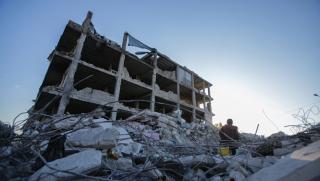 На 6 февруари опустошителни земетресения удариха пограничния район между Турция