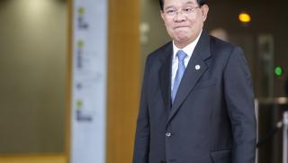Премиерът на Камбоджа Хун Сен бе на посещение в Китай
