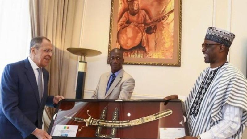 Мечът на туарегите в ръцете на руския външен министърНа 7