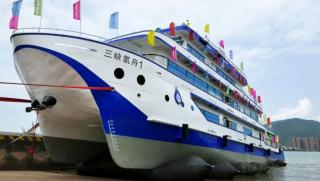 Първият в Китай кораб за услуги задвижван от 500 киловата