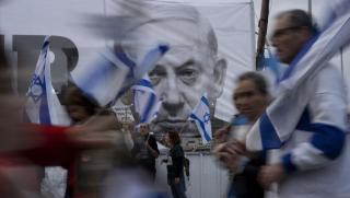 Израелското правителство спря съдебната реформа Нововъведенията на премиера Бенямин Нетаняху