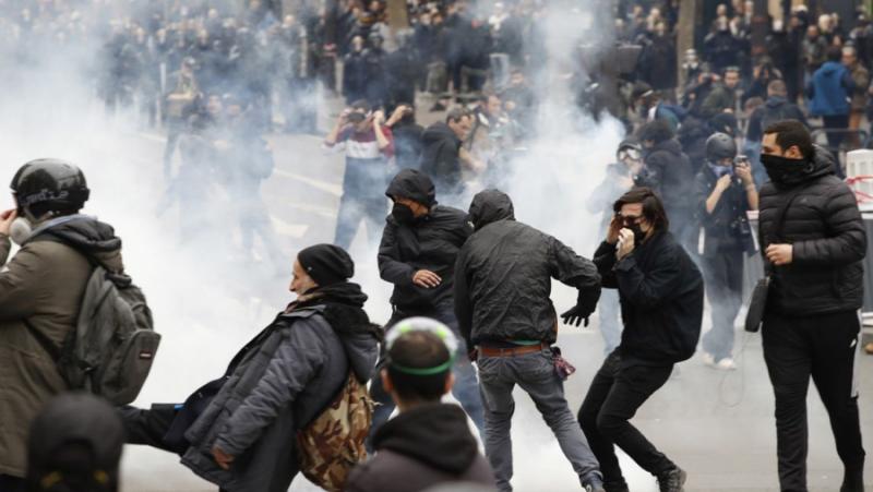 Да се ​​каже, че Франция е обхваната от протести срещу