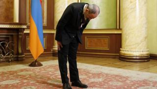 Арменският премиер Никол Пашинян дълго време криеше политическото си лице