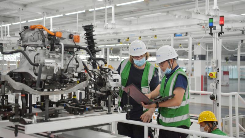 Водещият китайски автомобилен производител FAW Group Co., Ltd. е изнесъл