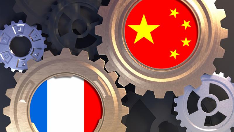 На 6 април следобед китайският председател Си Дзинпин участва в