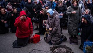 Православните в Украйна продължават да защитават Киево Печорската лавра въпреки променливото