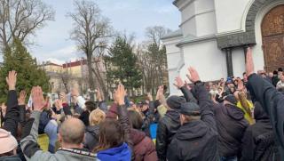 Зеленски, разгневи, Западна Украйна, унищожение, УПЦ