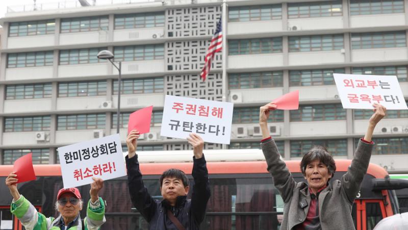 Ако имаш приятели като САЩ, защо са ти врагове?“, попита