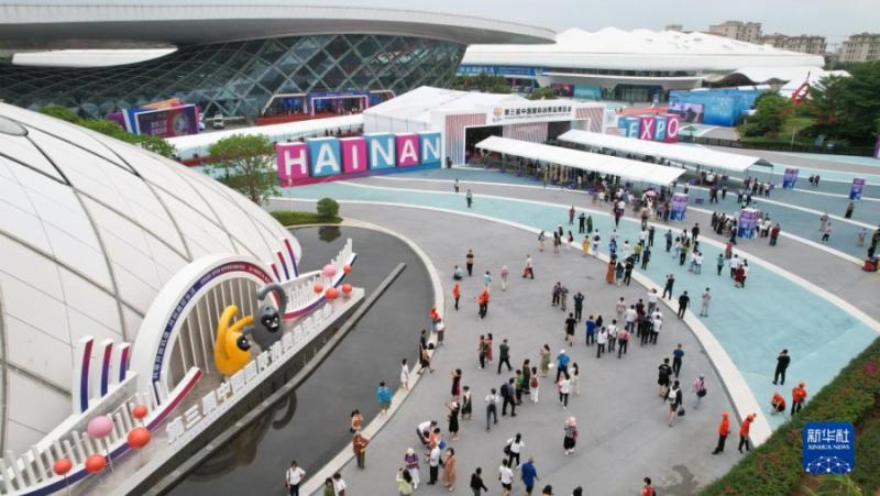 От 10 до 15 април в Хайкоу, провинция Хайнан, се