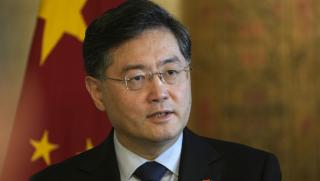 Китайският външен министър Цин Ган беше освободен от поста си