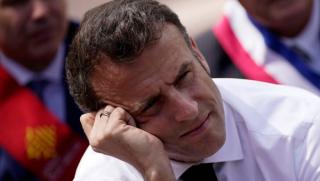 По френския президент отново заваляха удари Съюзниците от НАТО и