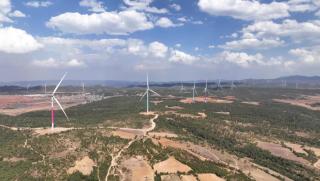 Вятърна електроцентрала в гр Цюдзин провинция Юннан с капацитет от