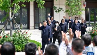 На 10 май китайският лидер Си Дзинпин посети жилищния район