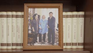Израствайки в обикновено семейство китайският председател Си Дзинпин и братята