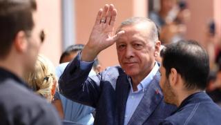 Действащият турски президент Реджеп Тайип Ердоган печели 50 9 процента от
